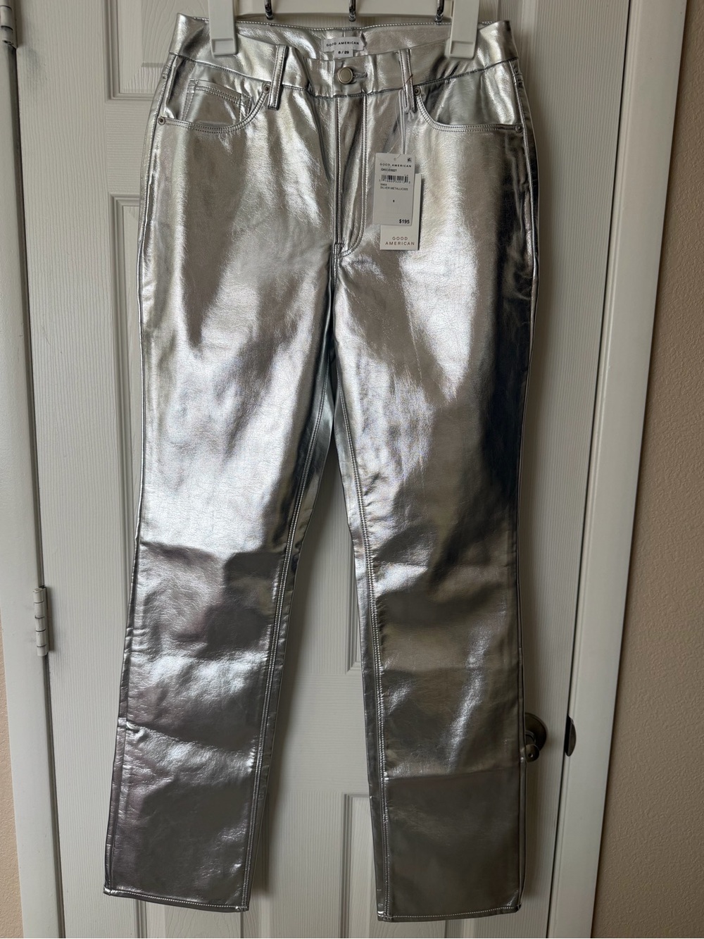 Good American Metallic Silver Straight-Leg Jeans - Picture 1 of 3